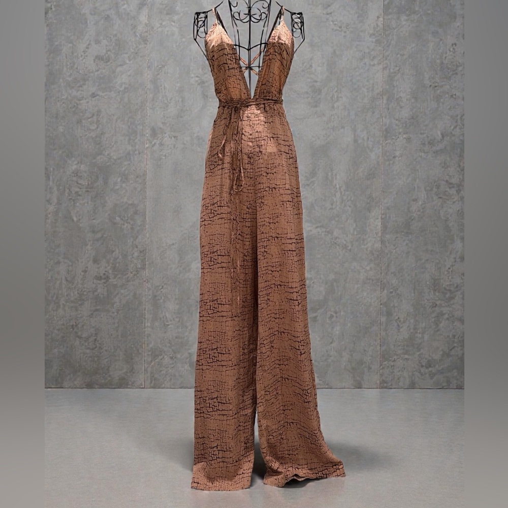 PrettyLittleThing Brown Plunge Wide Leg Jumpsuit | Strappy Back | Size 6 - Picture 10 of 10